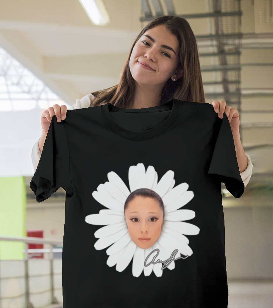 Ariana Petal Daisy Meme Face Cute Signature T-Shirt