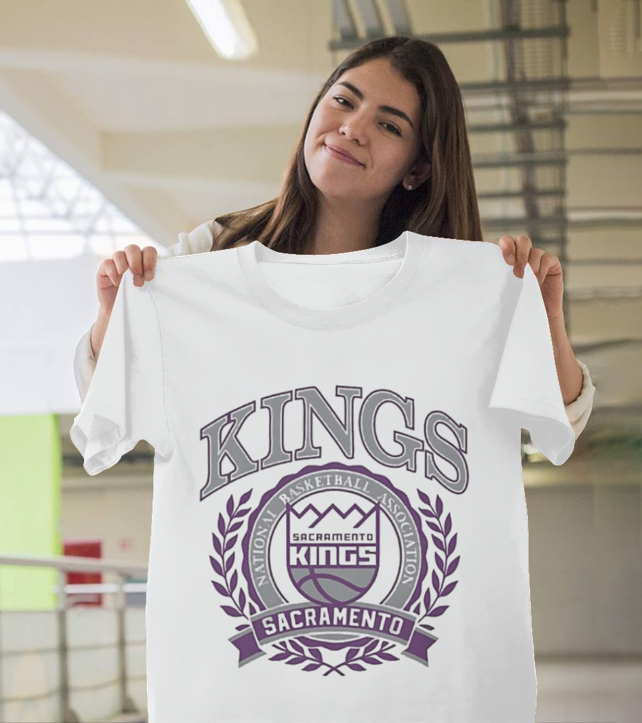 Sacramento Kings NBA Classic Crest Authentic Vintage Team T-Shirt