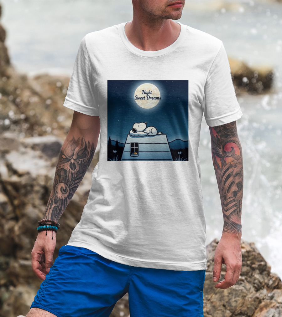 Snoopy Night Sweet Dreams Moonlight Scene Peanuts Sleeping Dog T-Shirt