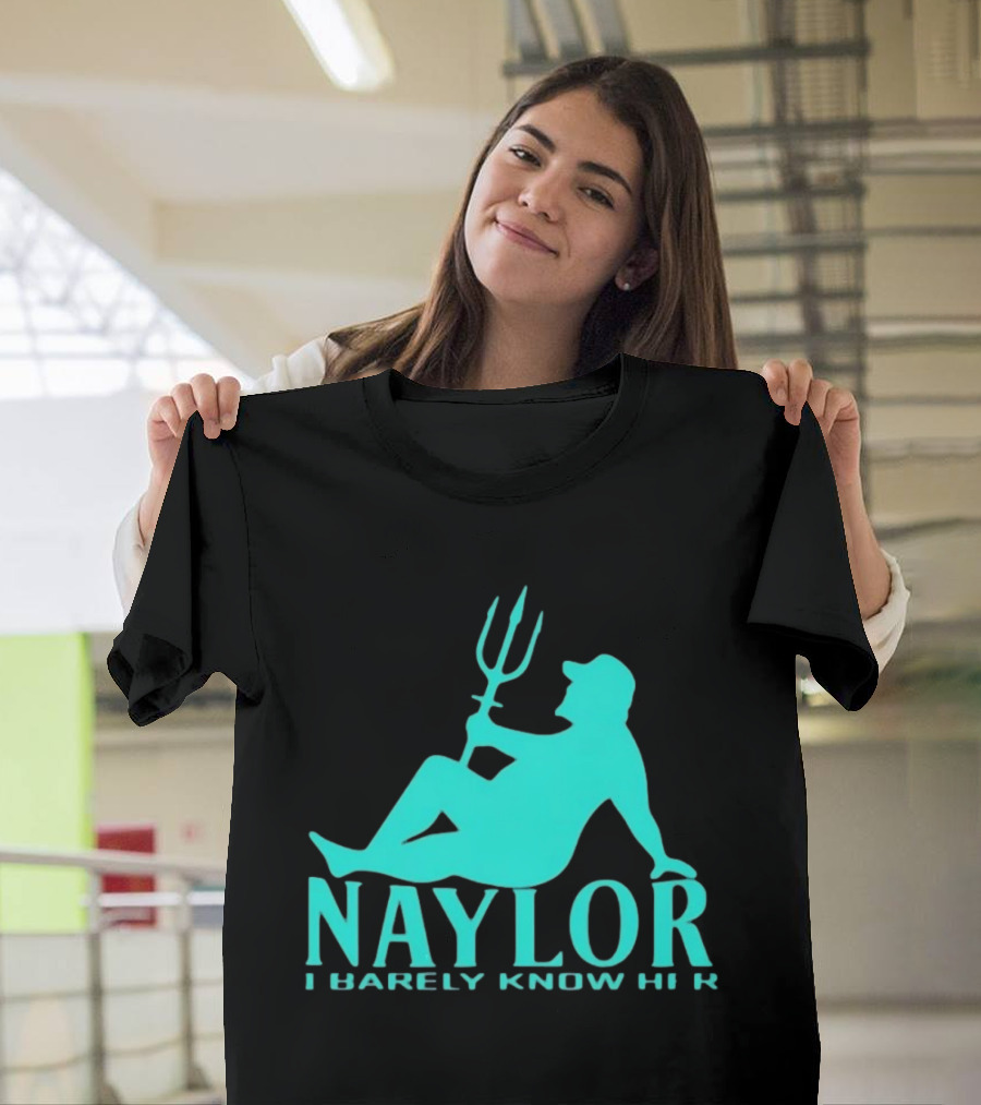 Naylor I Barely Know Her Mariners Trident Pose T-Shirt