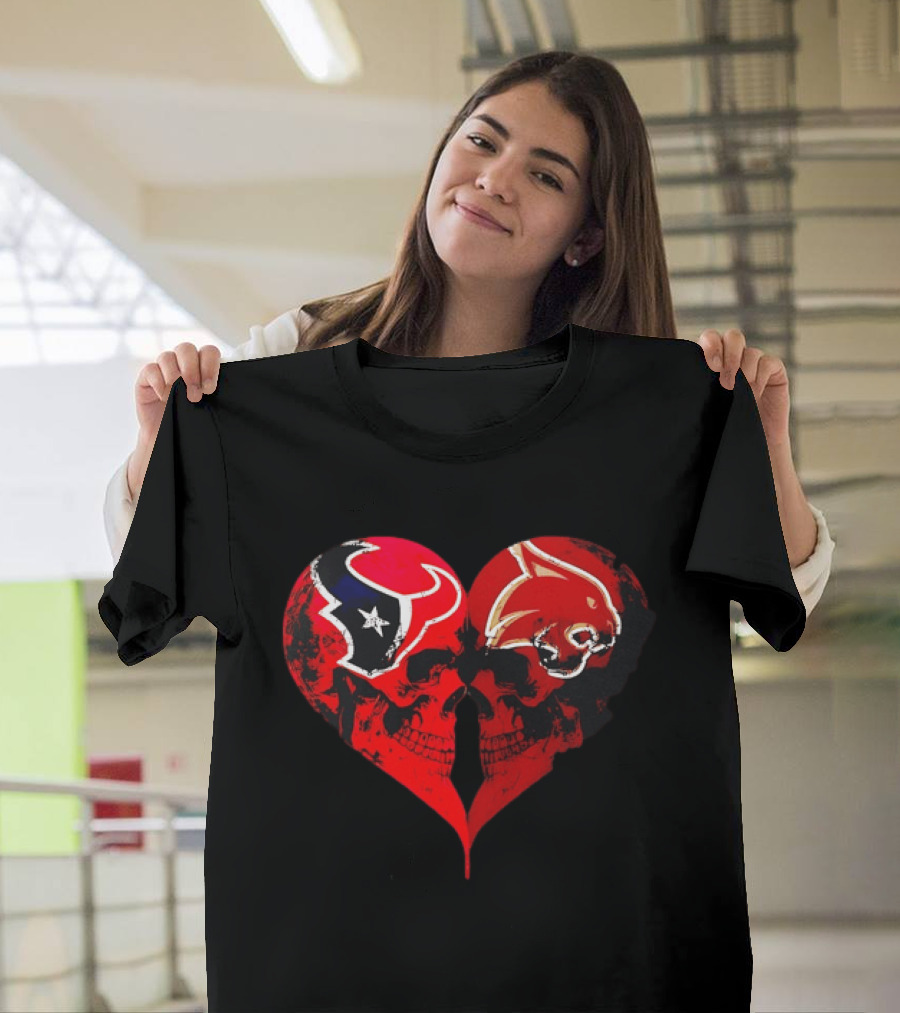 Houston Texans And Tampa Bay Buccaneers Skulls Heart Shape Distressed T-Shirt