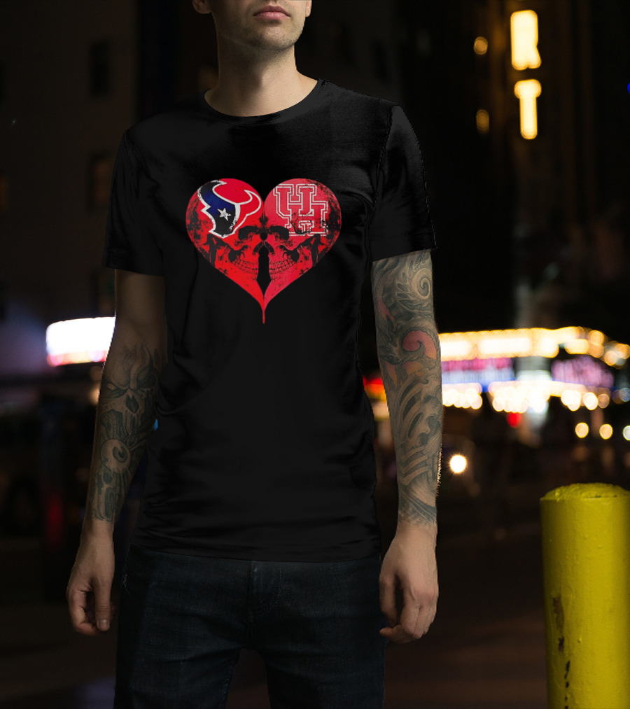 Houston Texans University Of Houston Cougars Heart Shaped Skulls Football Fans T-Shirt