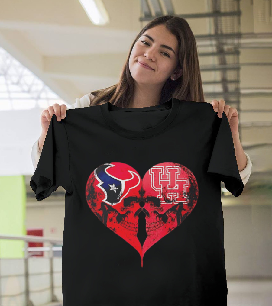 Houston Texans University Of Houston Cougars Heart Shaped Skulls Football Fans T-Shirt