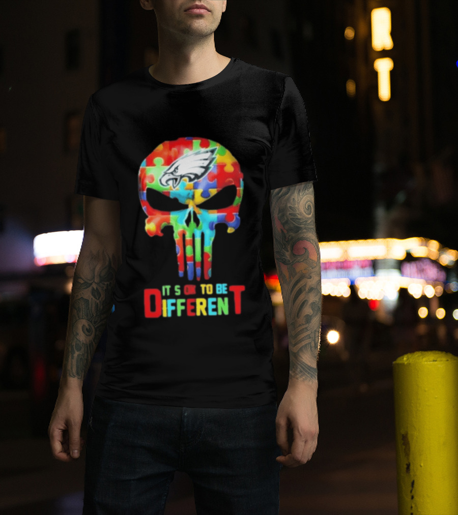 Philadelphia Eagles Skull Puzzle Autism Awareness It's Ok To Be Different T-Shirt