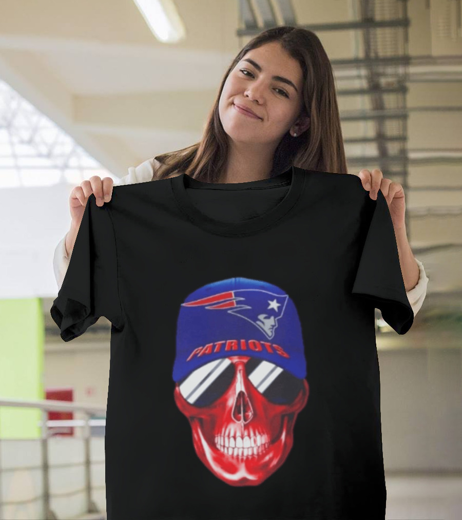 New England Patriots Cap Skull Smiling For Fans T-Shirt
