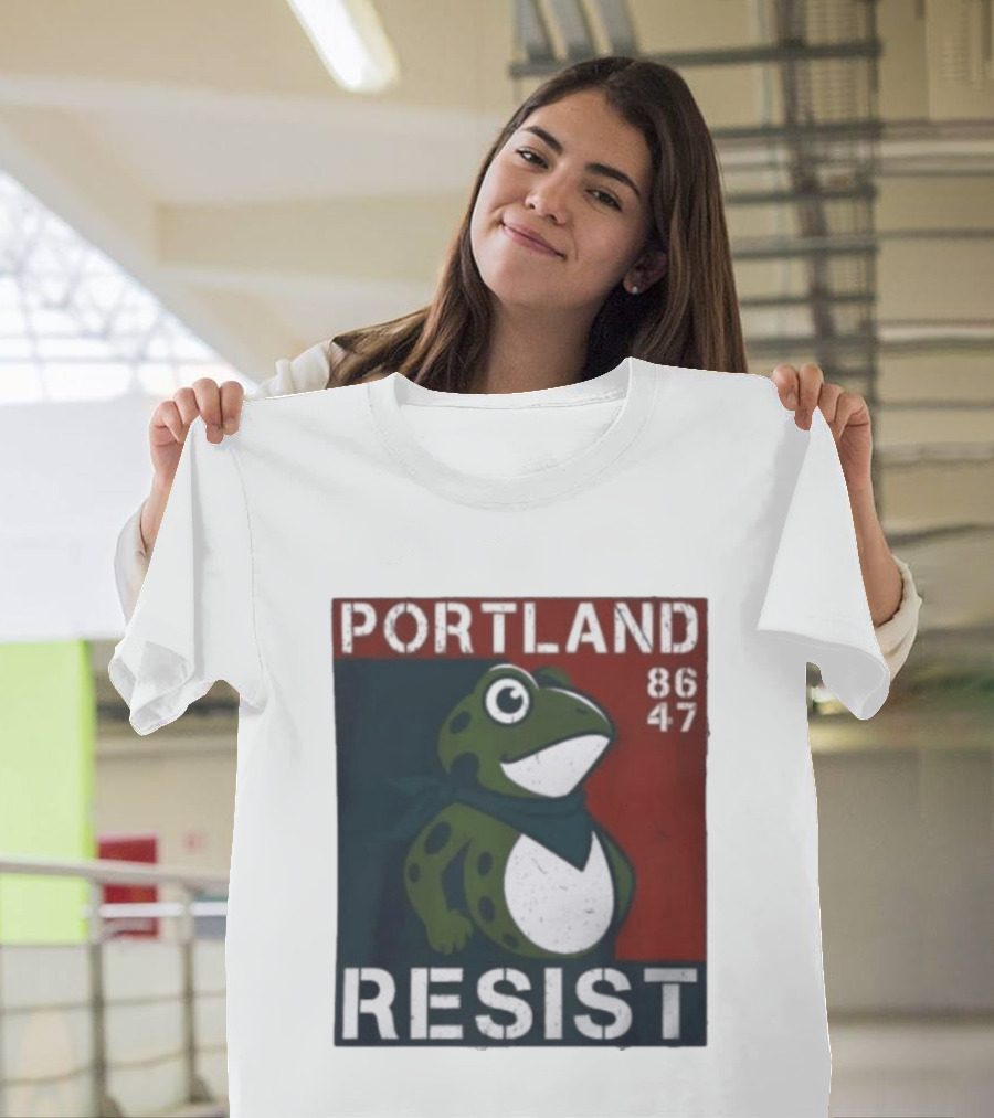 Portland Resist Frog 86 47 Protect The Frogs Trending Men T-Shirt