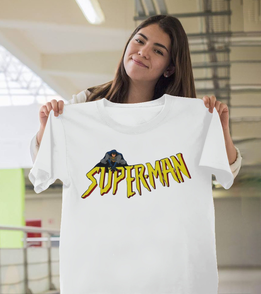Batman Crouching On Superman Lettering DC Comics T-Shirt