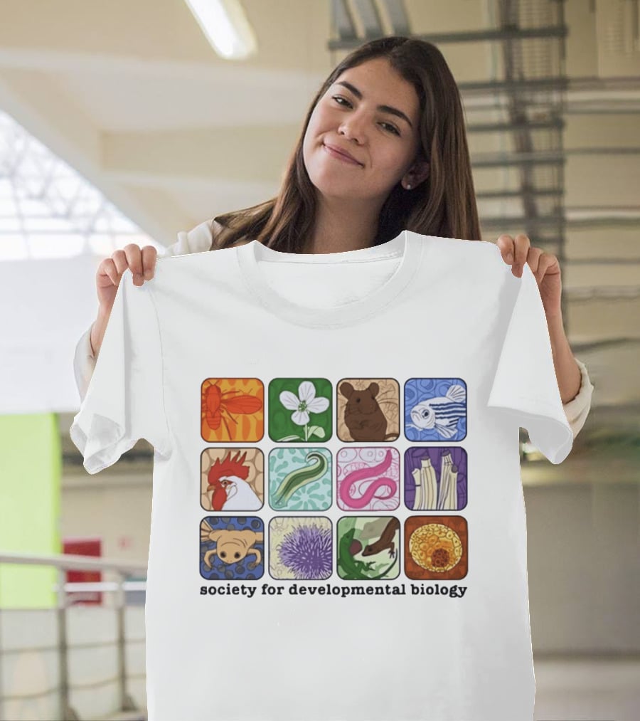 Society For Developmental Biology Model Organisms Collage Fly Plant Mouse Fish Chicken Worm Frog Plant Embryo Egg Cell T-Shirt