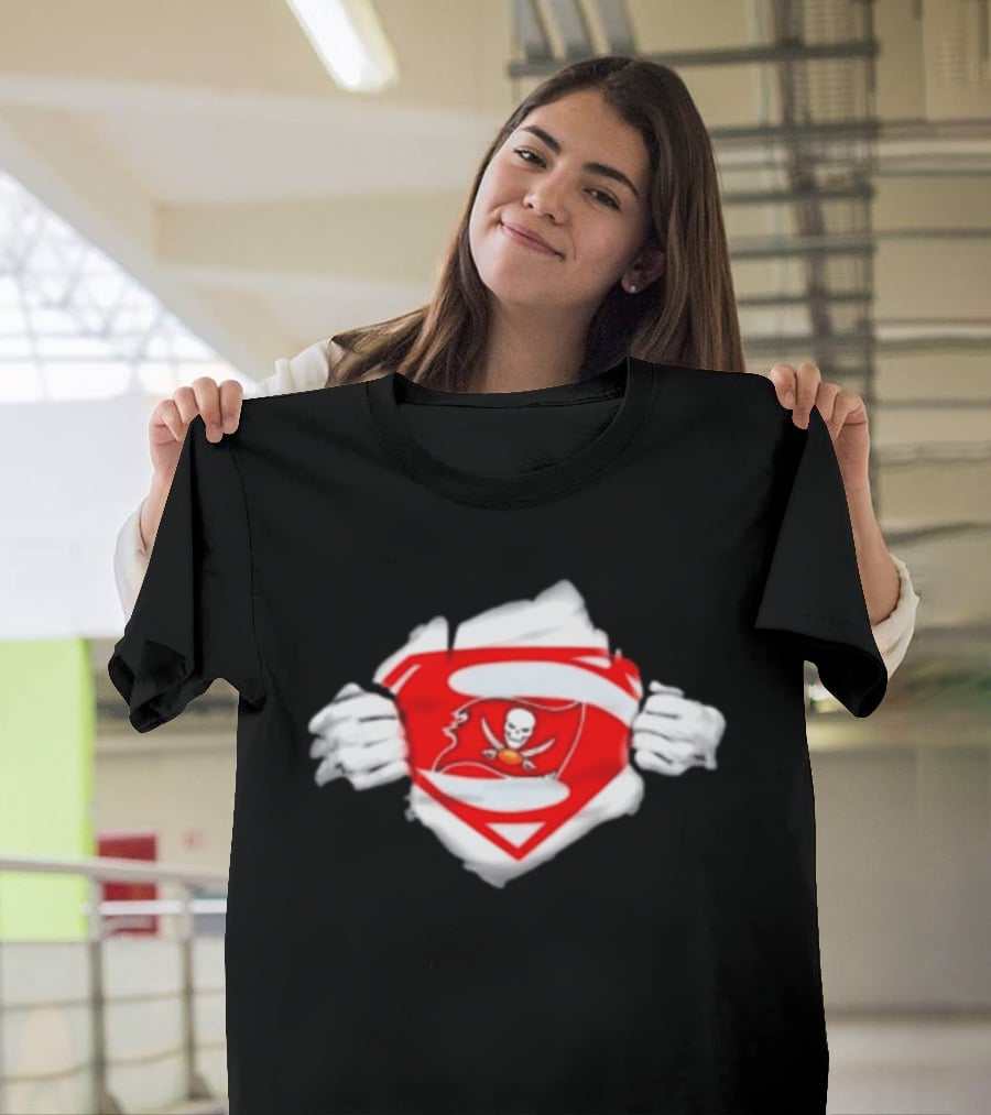 Tampa Bay Buccaneers Superpower Fan Symbol With Skulls Football Superman T-Shirt