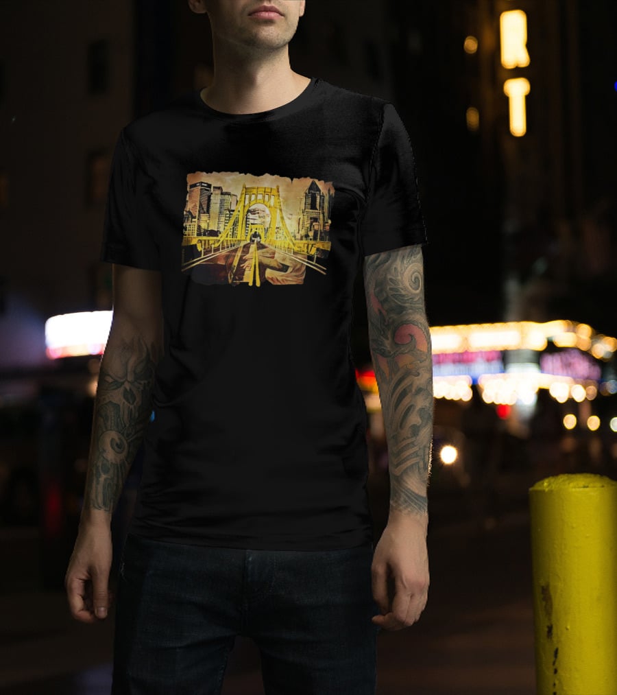 Pittsburgh Skyline 1992 Roberto Clemente Bridge Piano Player T-Shirt