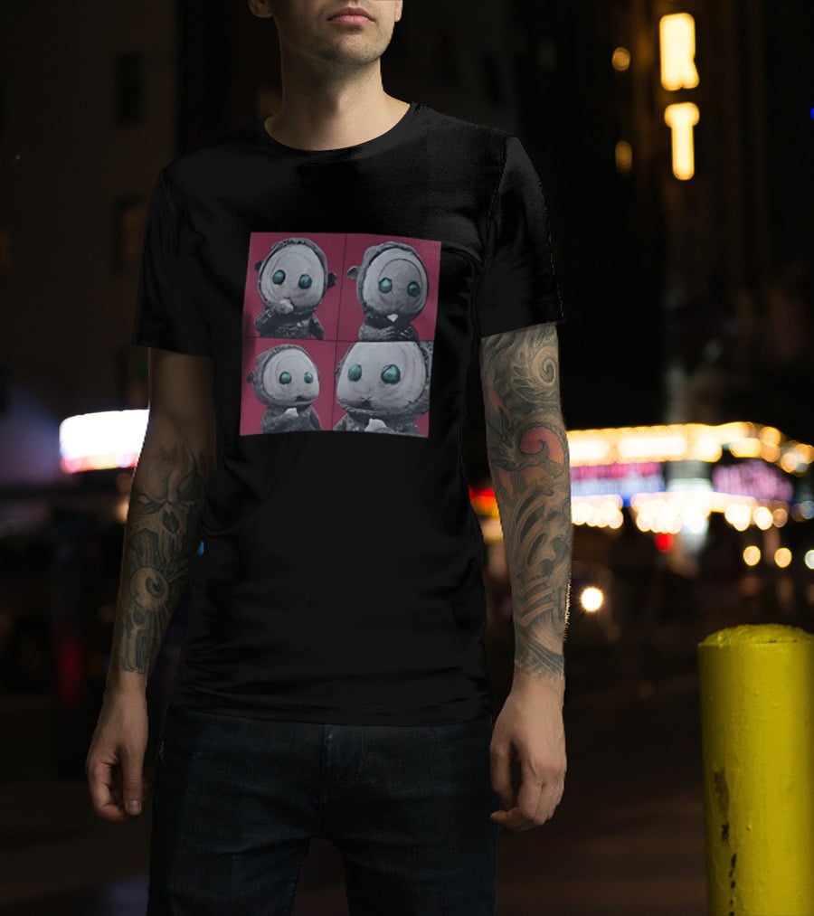 The East Palace Kkeomeoksali Cute Character Art Quadrant T-Shirt