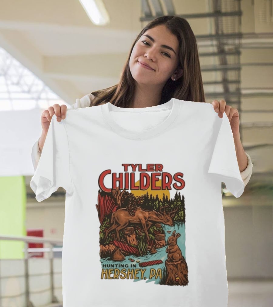 Tyler Childers Hunting In Hershey PA Deer And Rabbit Scene T-Shirt