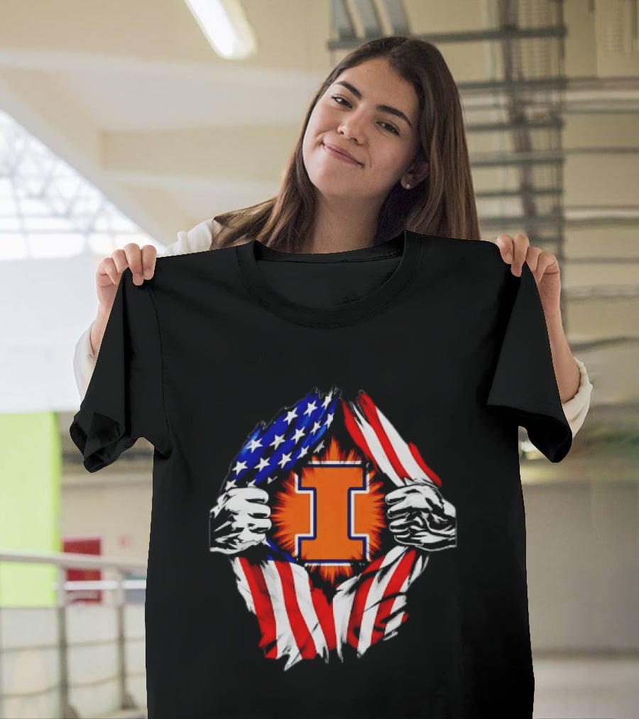 Illinois Fighting Illini I Letter American Flag Patriotic Rip T-Shirt