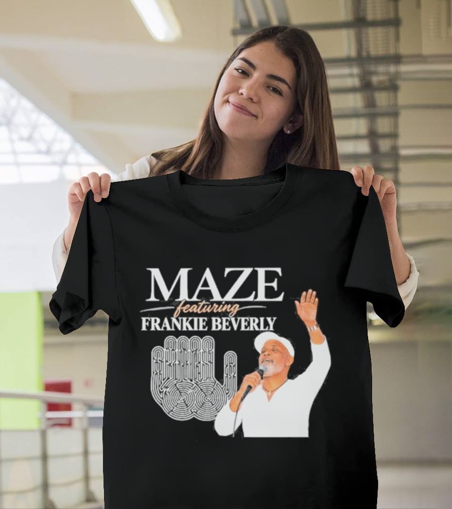 Maze Featuring Frankie Beverly White Outfit Microphone Performance Iconic Image T-Shirt