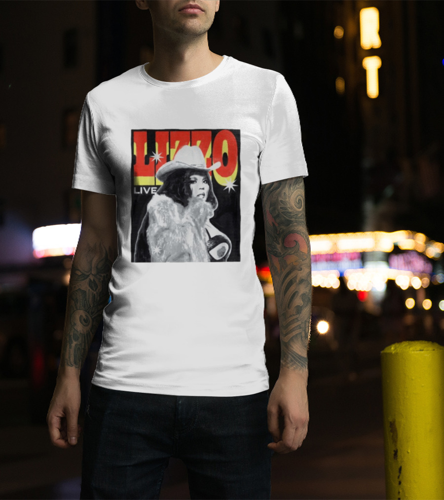 Lizzo Live Houston Mar 06 Texan Style Fur Coat Hat T-Shirt
