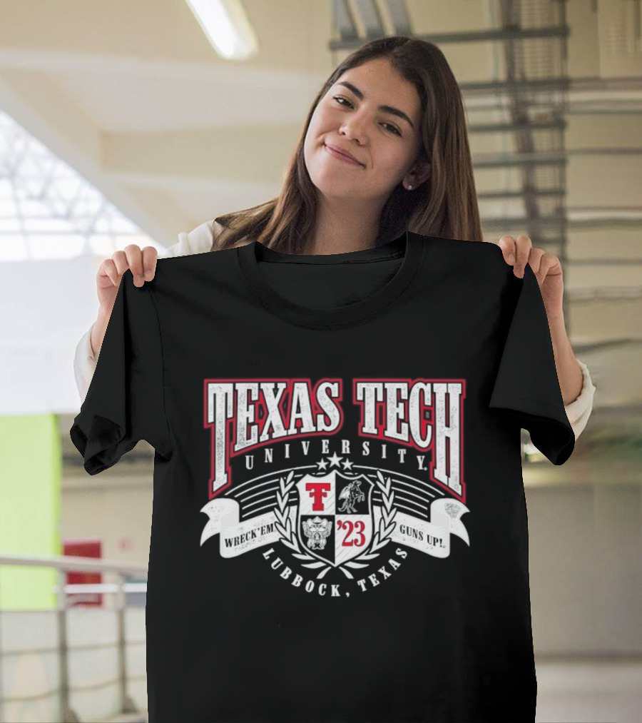 Texas Tech University Wreck 'Em Guns Up '23 Lubbock Texas Emblem Crest T-Shirt