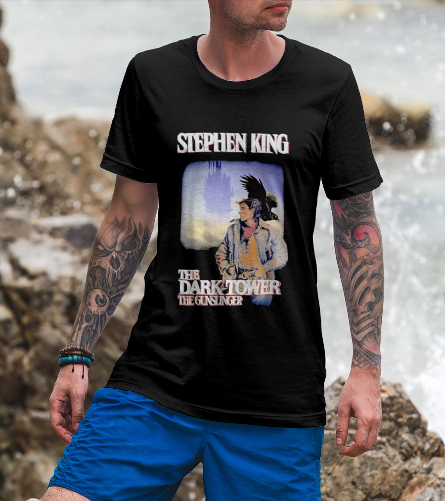 Stephen King The Dark Tower The Gunslinger Artwork With Gunslinger And Raven T-Shirt