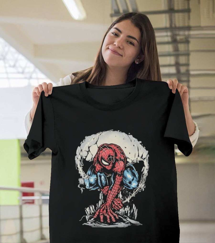Spider Man Crouching Hero Marvel Comic Book T-Shirt