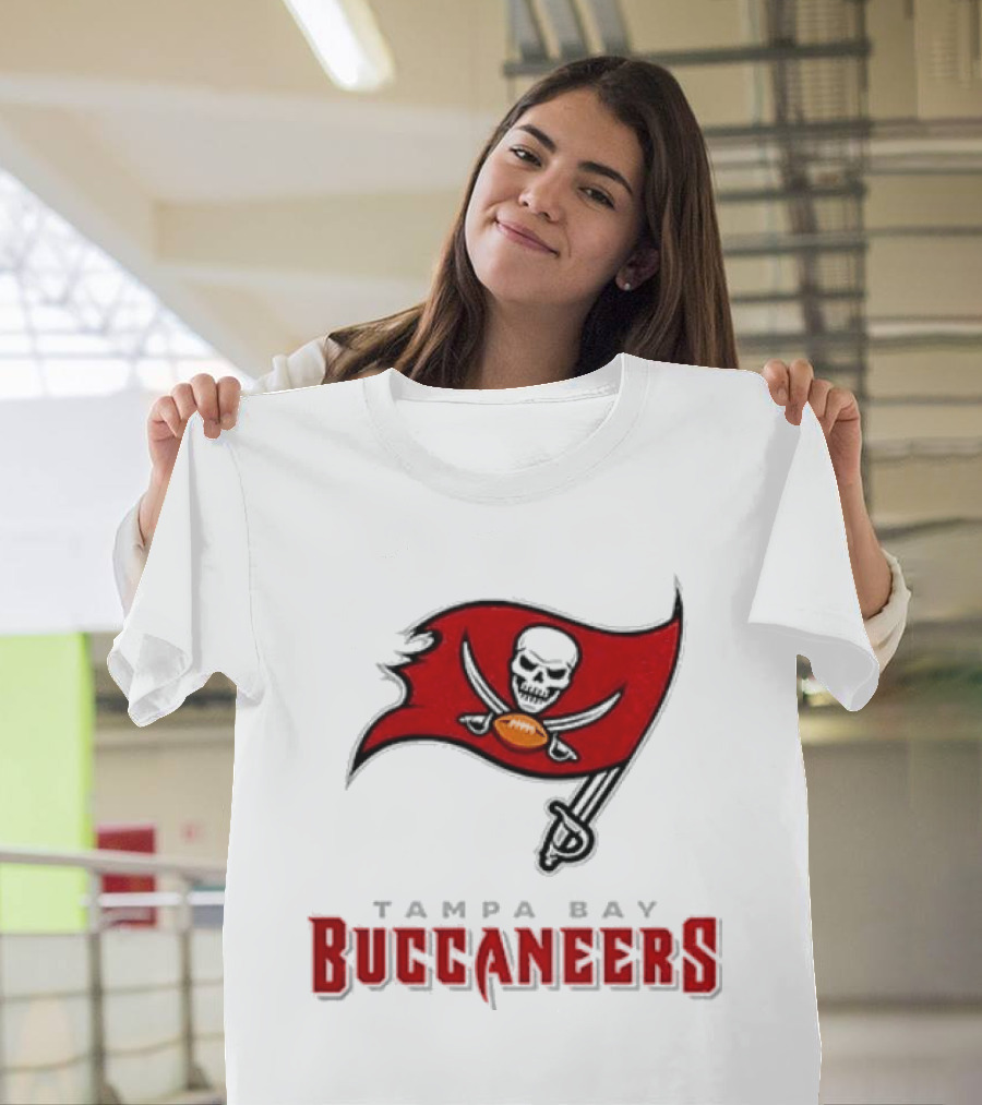 Tampa Bay Buccaneers Season Opener Skull Flag T-Shirt