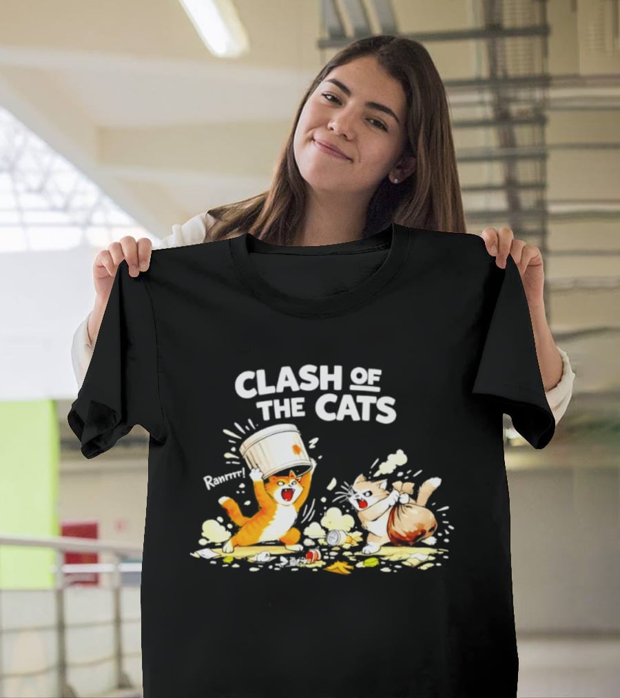 Clash Of The Cats Funny Fighting Kittens Playful Chaos T-Shirt