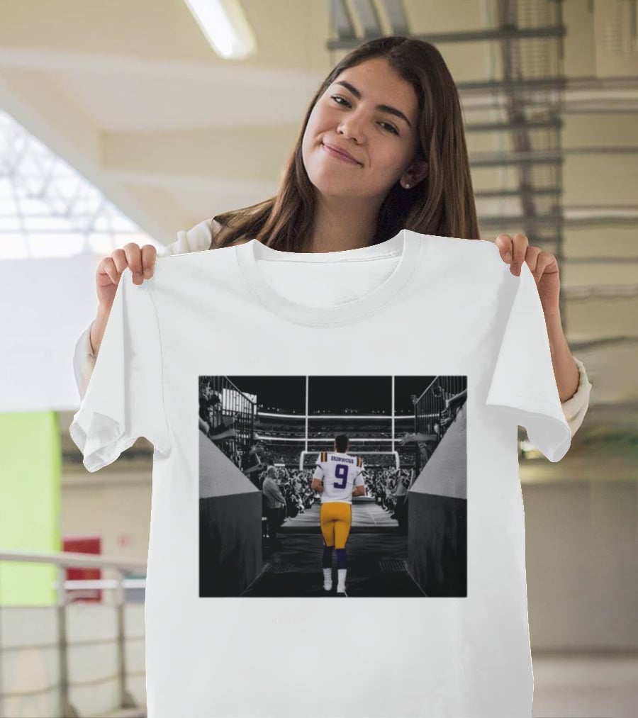 Joe Burrow 9 LSU Tigers Football Quarterback Stadium Entrance T-Shirt