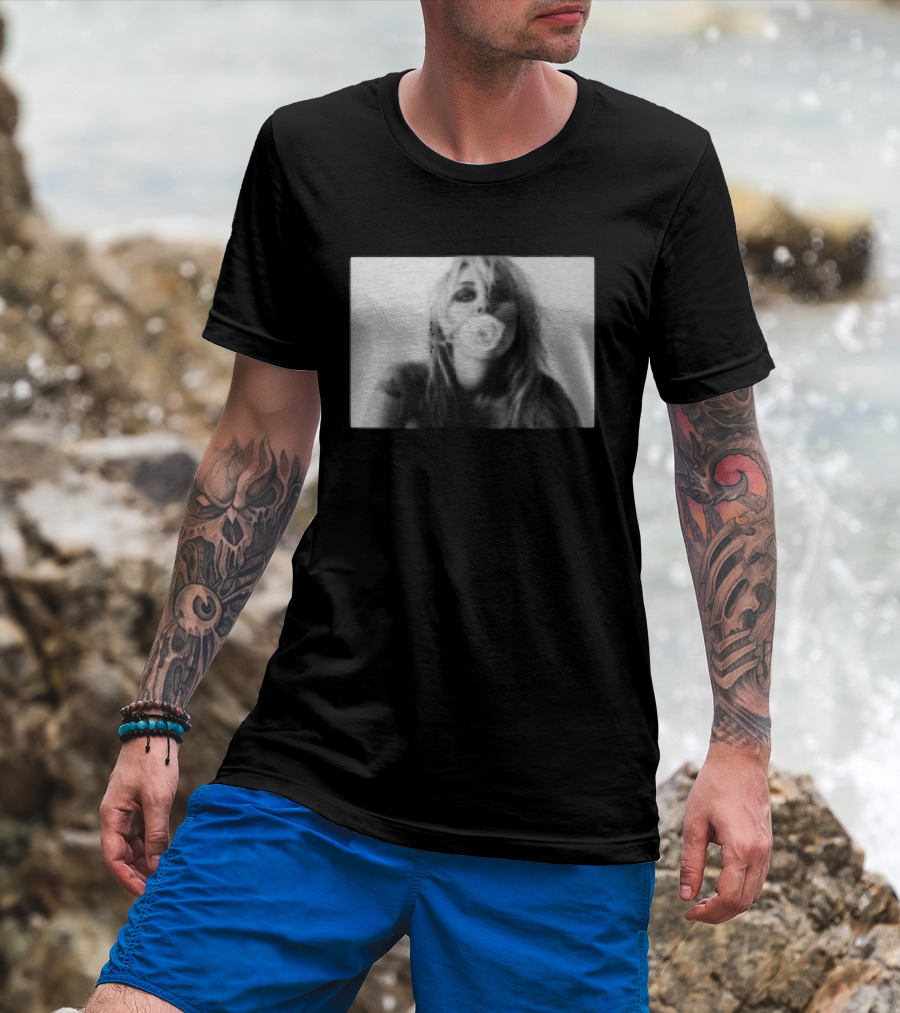 Miley Store Bass Persuades Black Bubblegum Pop T-Shirt
