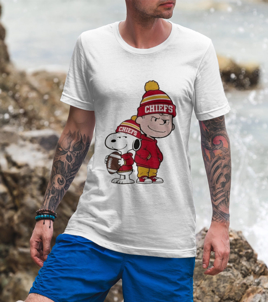 Snoopy And Charlie Brown Chiefs Football Fans Kansas City Chiefs T-Shirt