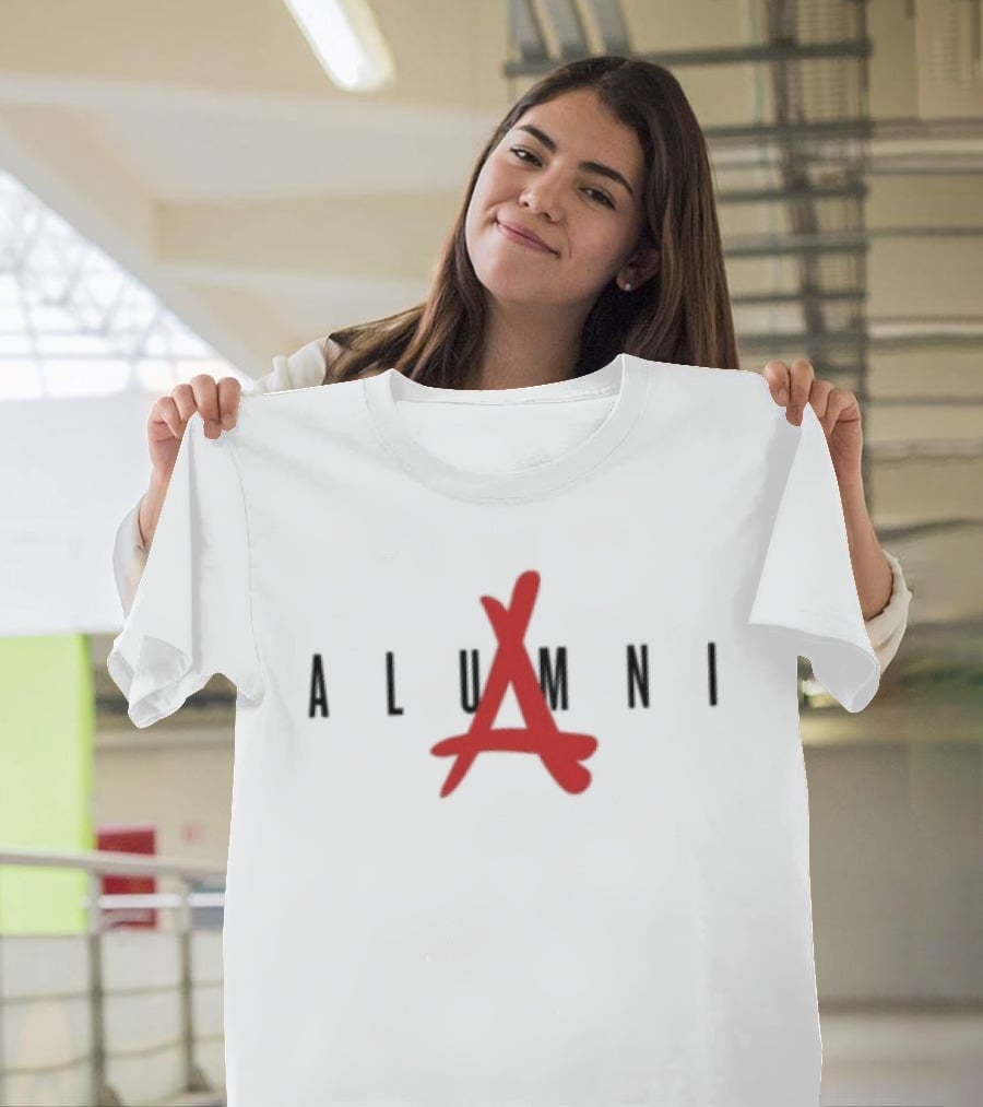Alumni Store Holiday 2021 Classic Chi Town Style A T-Shirt