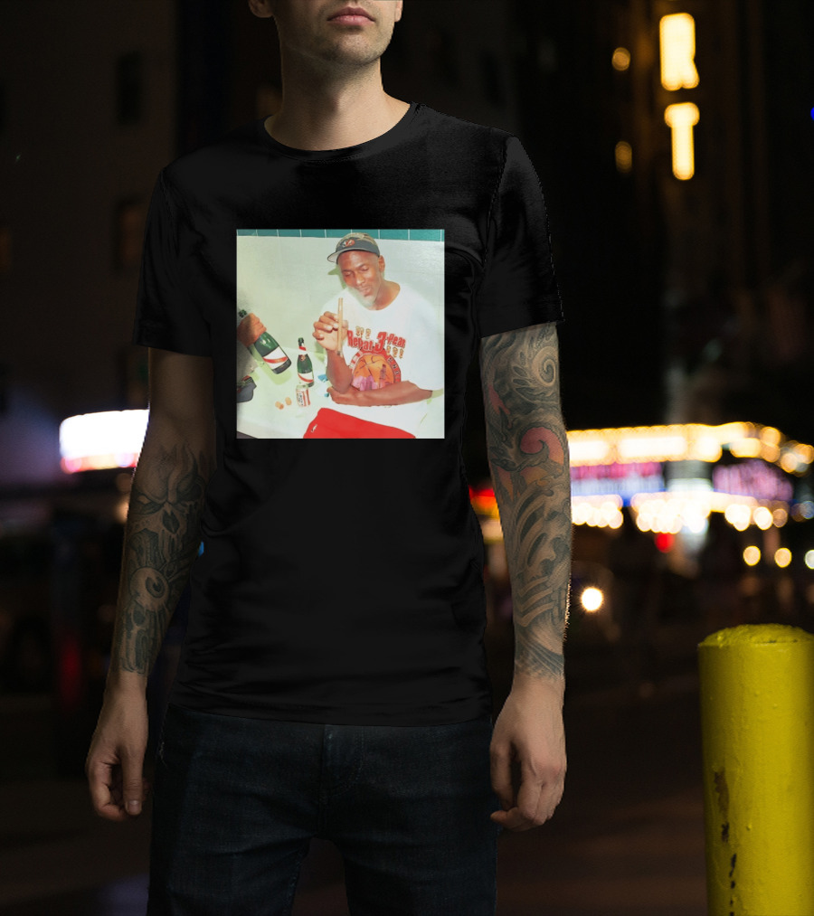 Michael Jordan Repeat 3 Peat Celebration Chicago Bulls Basketball T-Shirt