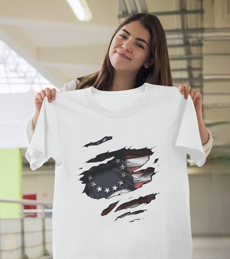 Betsy Ross American Flag Vintage Ripped Effect Patriotic T-Shirt