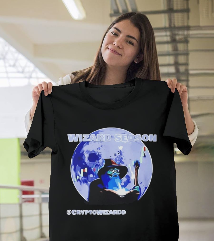 Wizard Season Crypto Trading Bitcoin Wizardry Trend @CryptoWizardd T-Shirt
