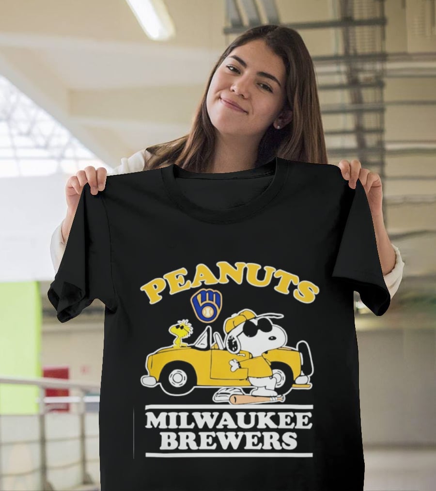 Peanuts Snoopy Woodstock Driving Milwaukee Brewers Baseball T-Shirt
