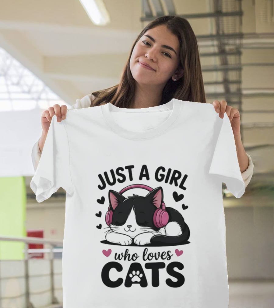 Just A Girl Who Loves Cats Kitten With Headphones T-Shirt
