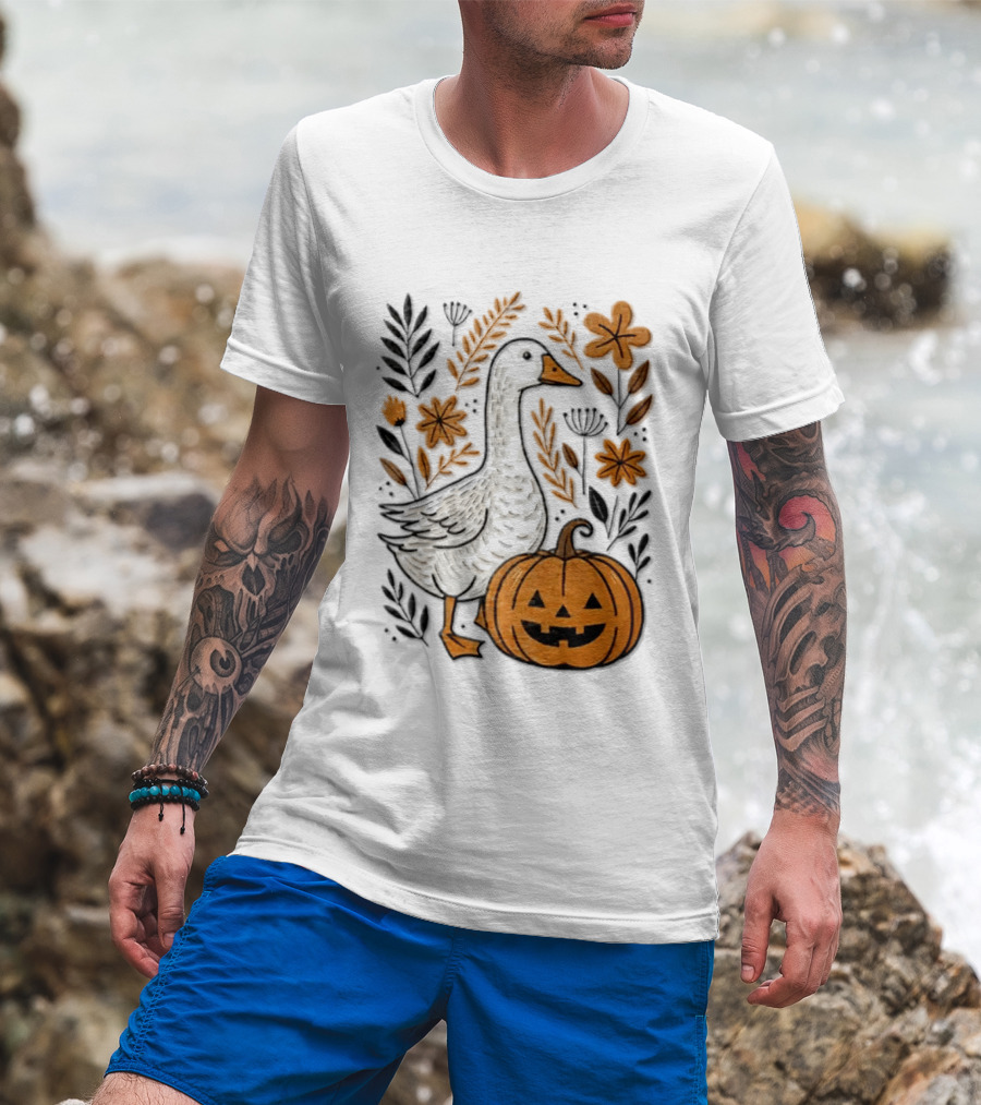 Goose With Jack O' Lantern Pumpkin Autumn Leaves And Flowers T-Shirt