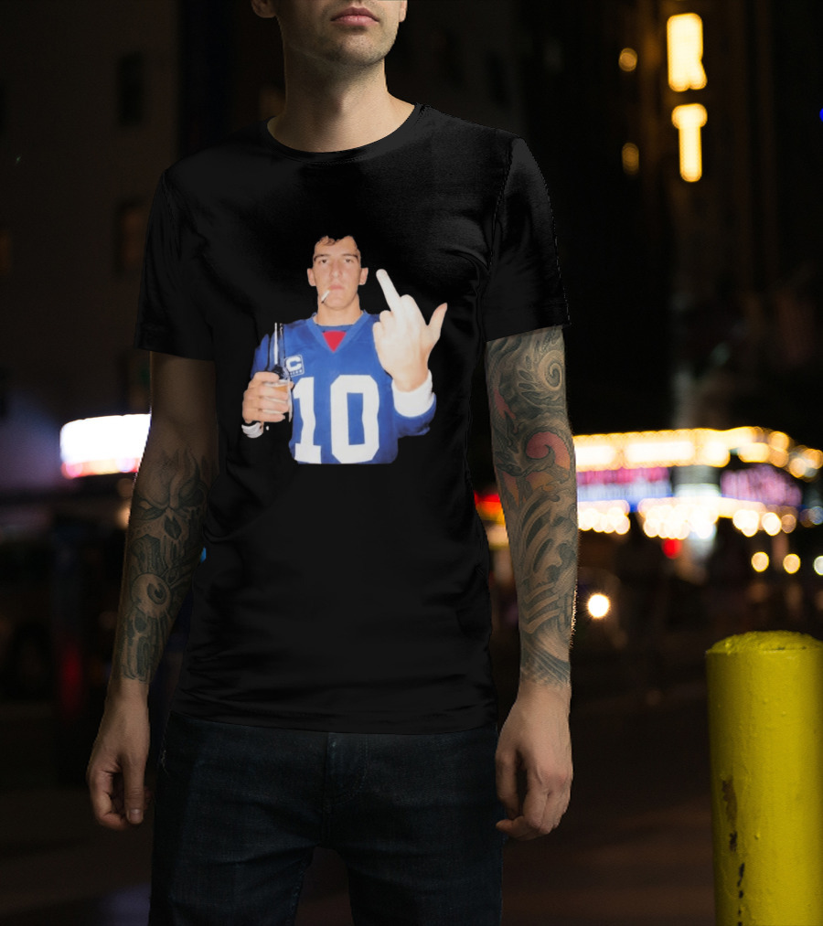 Eli Manning Jersey Smoking Gesture Middle Finger 10 T-Shirt