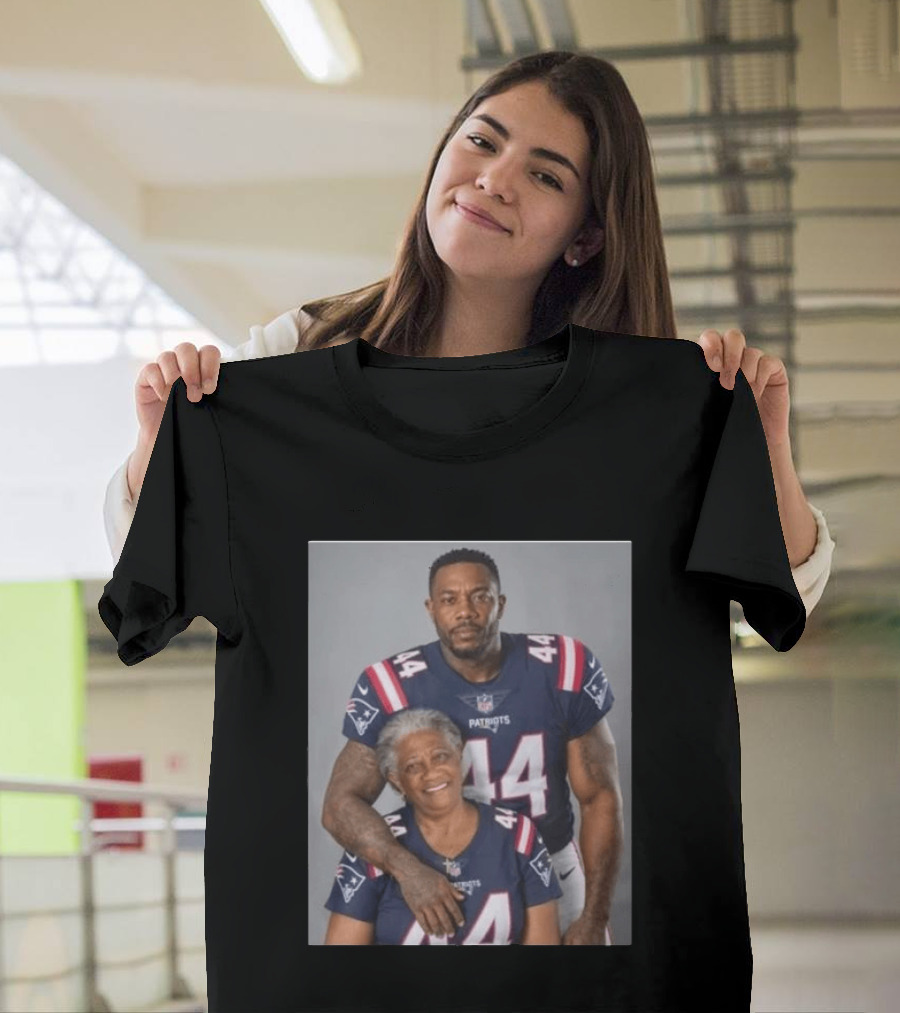 New England Patriots Jahlani Tavai 44 Mom Football Family Game Day 2026 T-Shirt