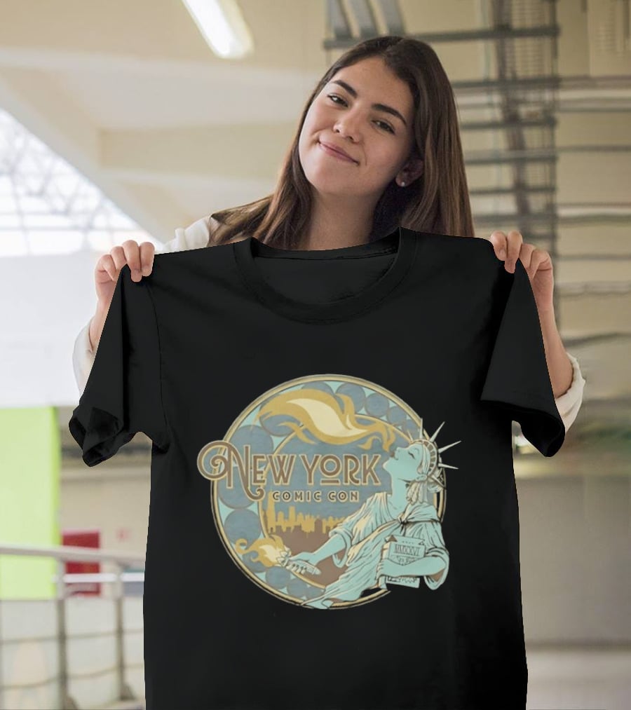New York Comic Con MMXXVI Statue Of Liberty Art Nouveau T-Shirt