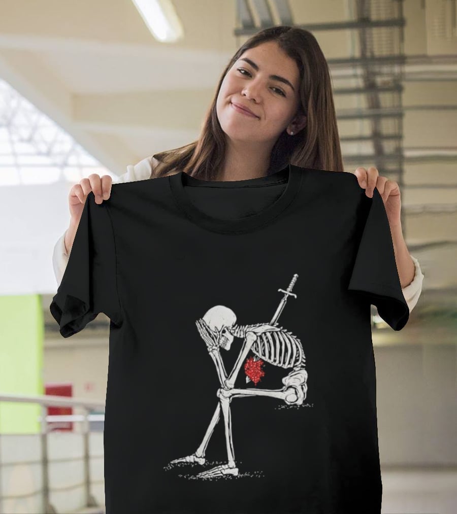 Sad Skeleton With Sword And Bleeding Heart Drawing T-Shirt