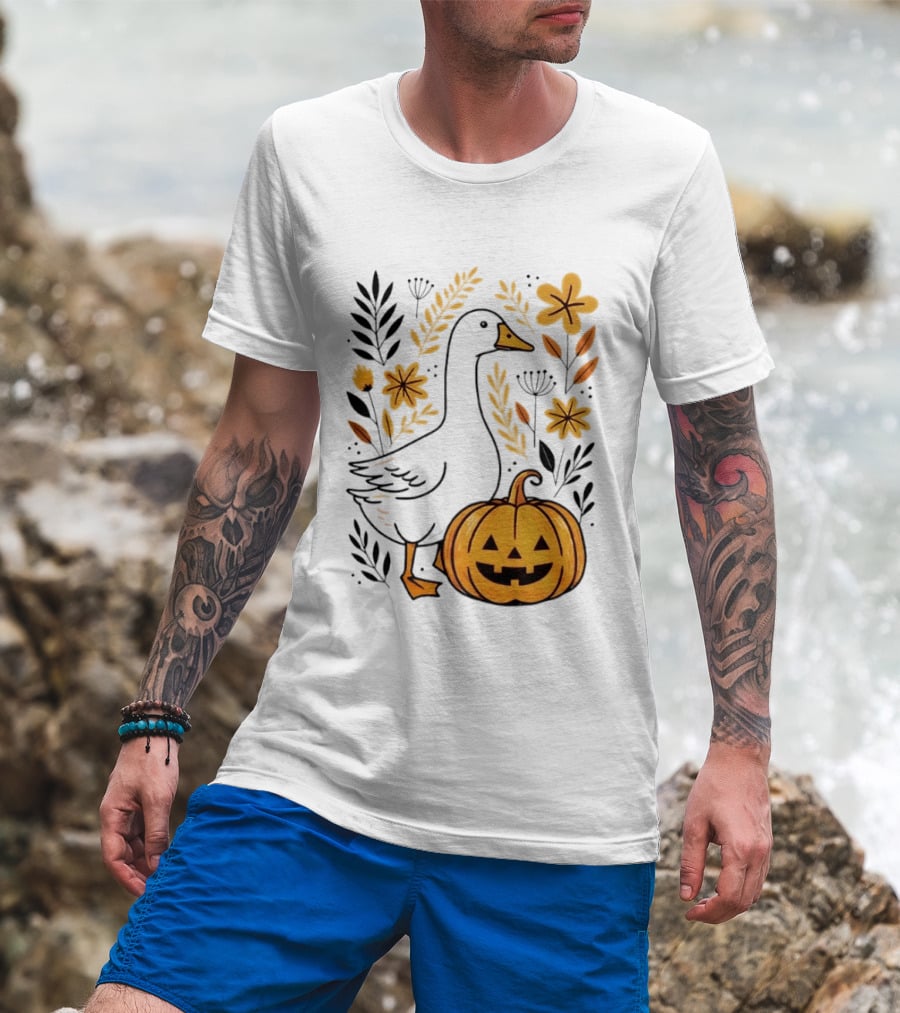 Pumpkin Jack O Lantern Goose Fall Farmhouse Floral Halloween T-Shirt