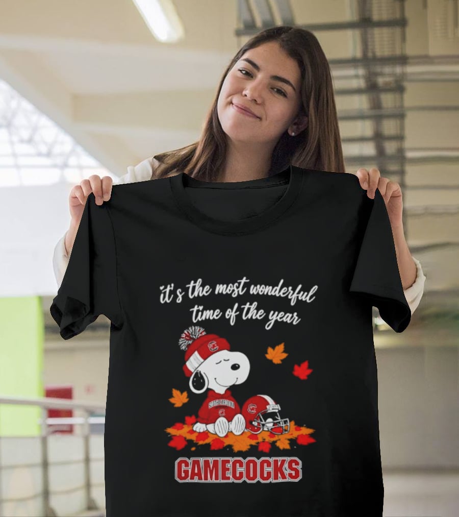Snoopy South Carolina Gamecocks It's The Most Wonderful Time Of The Year Autumn Leaves T-Shirt