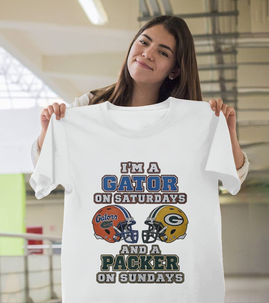 I'm A Gator On Saturdays And A Packer On Sundays Football Fan Gear T-Shirt