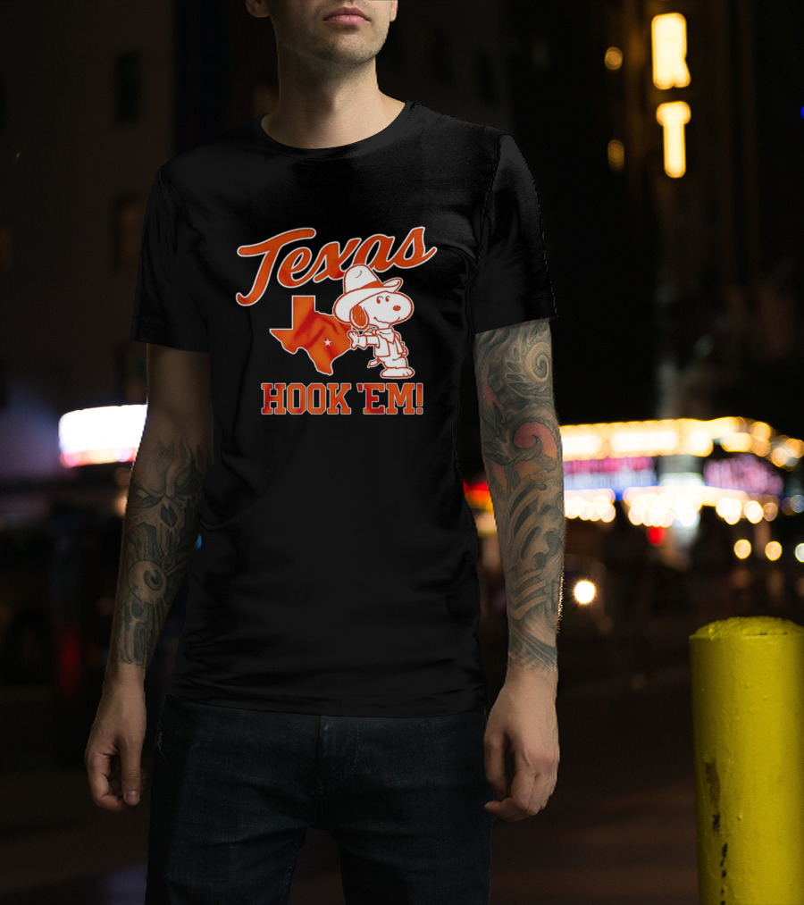 Texas Snoopy Hook 'Em Peanuts Cowboy Spirit T-Shirt
