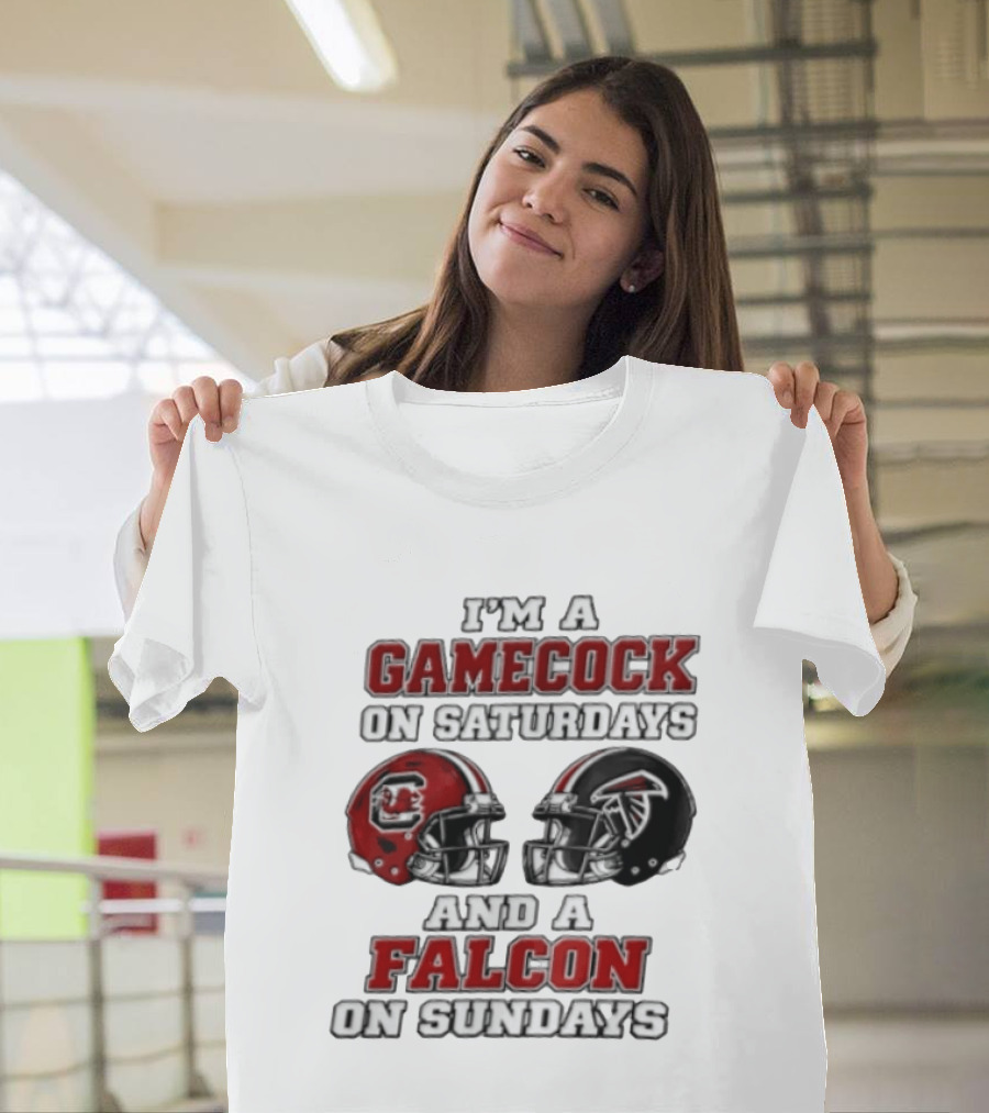 I'm A Gamecock On Saturdays And A Falcon On Sundays Helmet Football Fan شعار T-Shirt