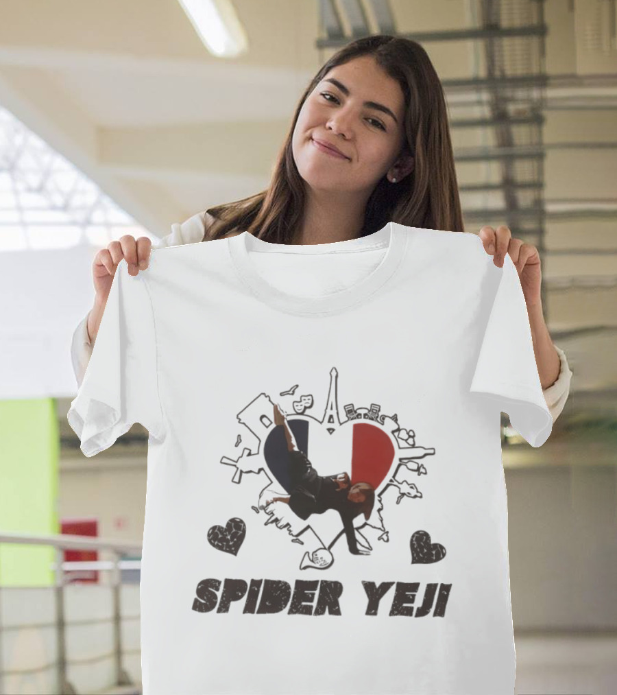 Spider Yeji France Heart Paris Travel ITZY T-Shirt
