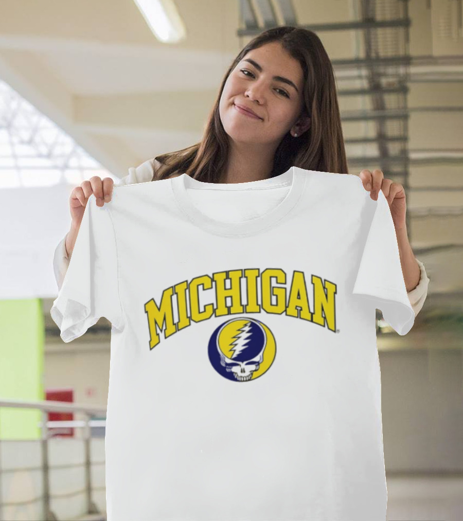 Michigan Wolverines Grateful Dead 2026 Collaboration Lightning Skull T-Shirt