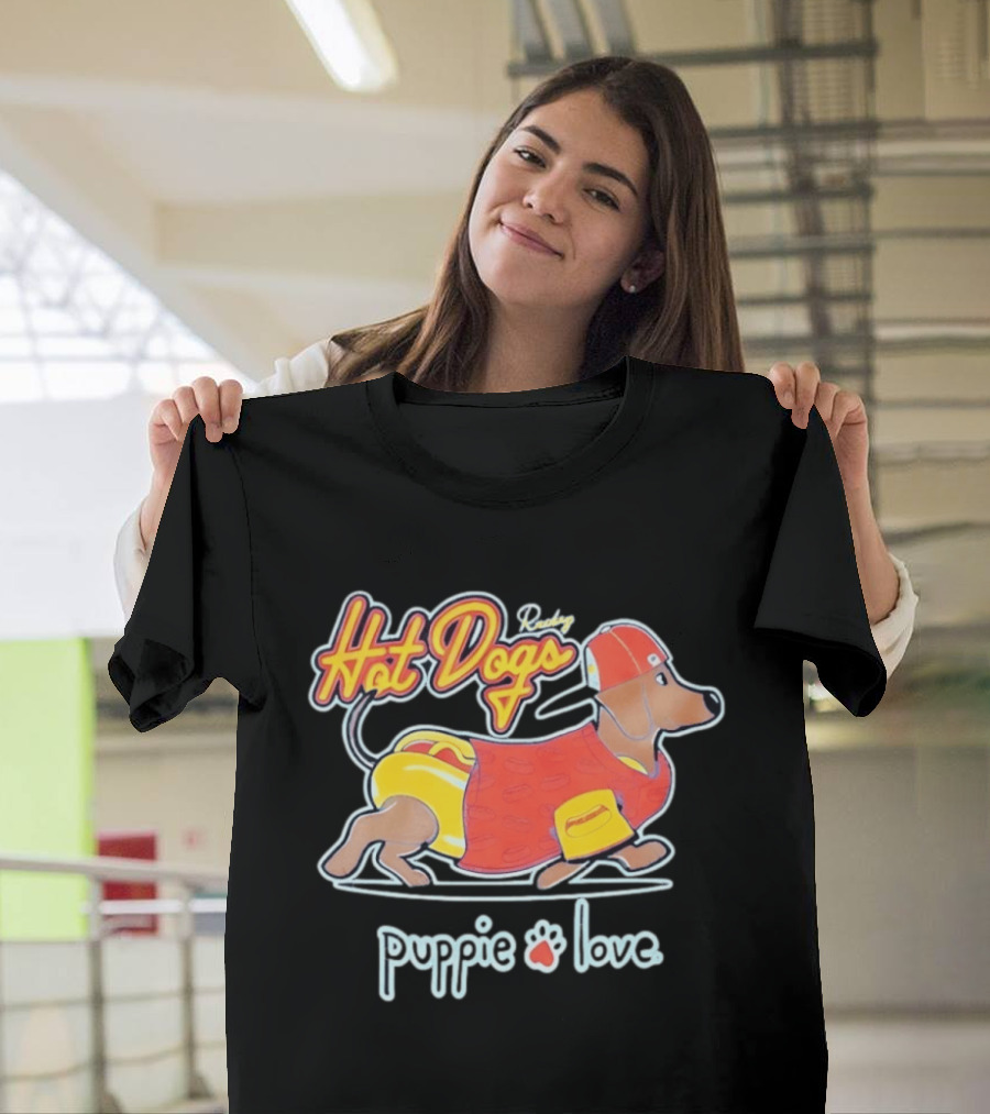 Rockin Hot Dogs Puppie Love Dachshund Dog Lover T-Shirt