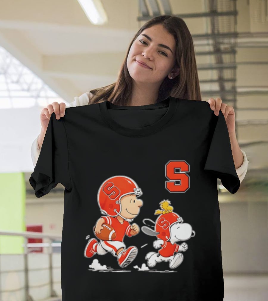 Charlie Brown Woodstock Snoopy In Syracuse Orange Football Gear 2026 T-Shirt