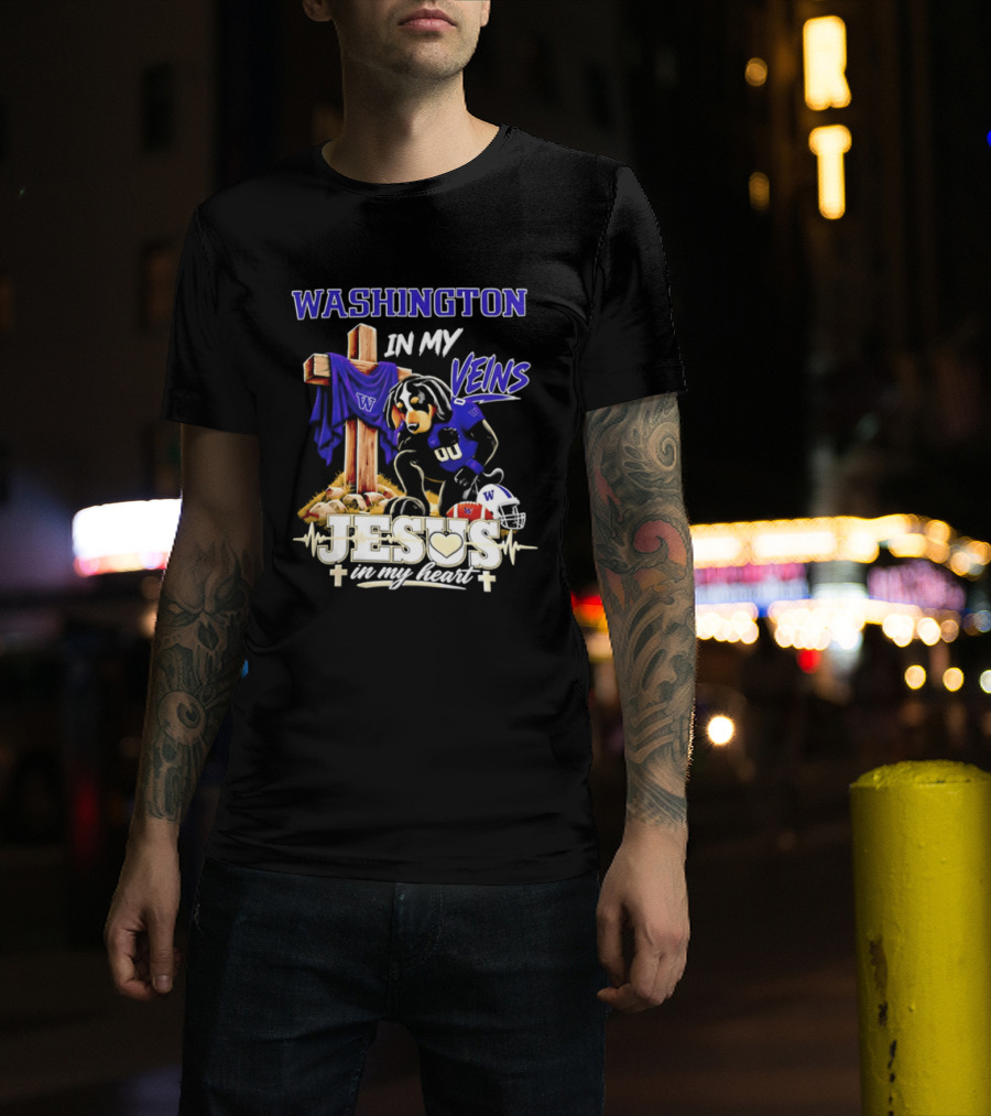 Washington Huskies Football Jesus In My Heart Dog In My Veins Faith T-Shirt