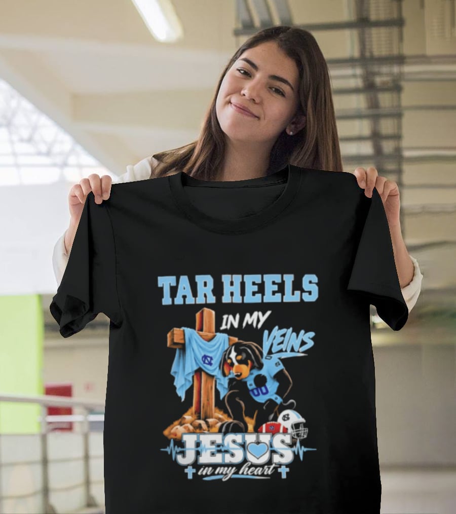 Tar Heels In My Veins Jesus In My Heart Football Dog T-Shirt
