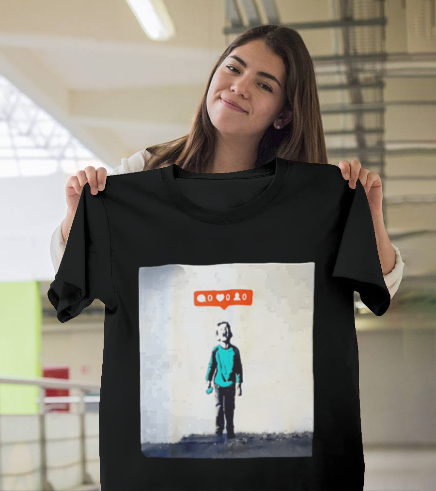 Boy With Zero Social Media Notifications And Screaming Expression T-Shirt